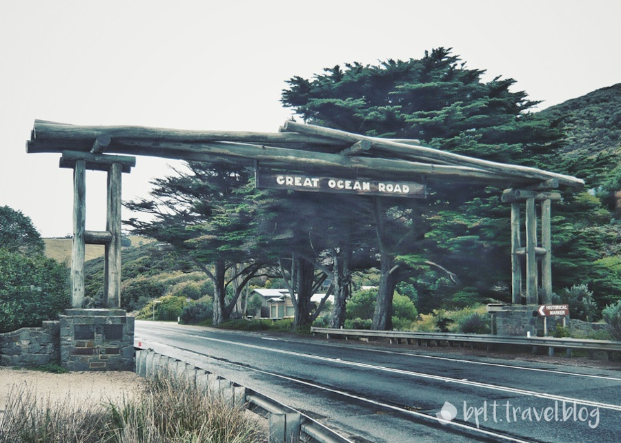 The Great Ocean Road Memorial Arch, Australia.